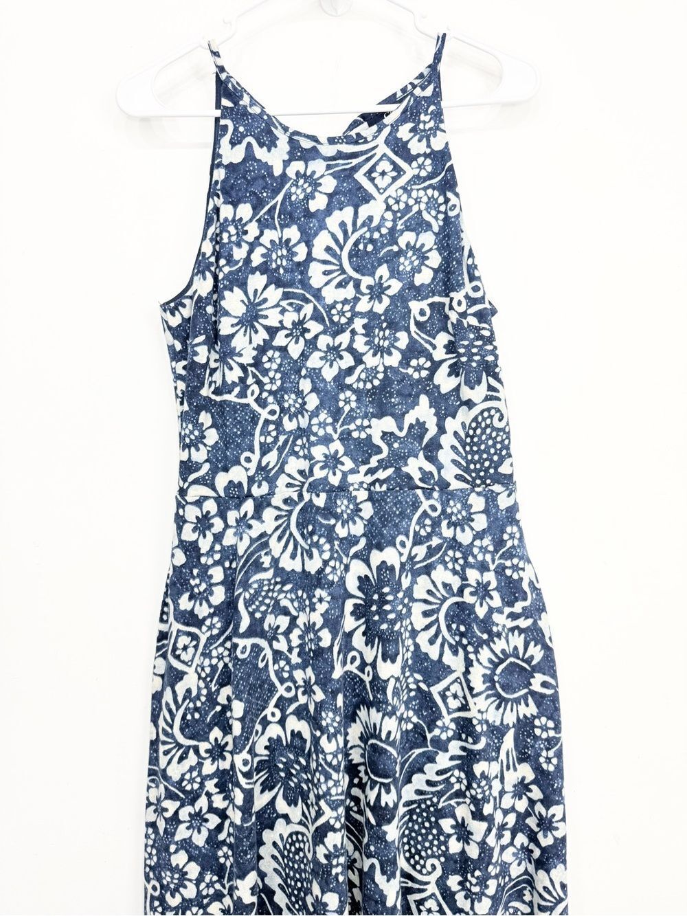 Chaps Navy Blue White Tropical Floral Cotton Halter Cut Sleeveless Maxi Dress - Picture 2 of 13